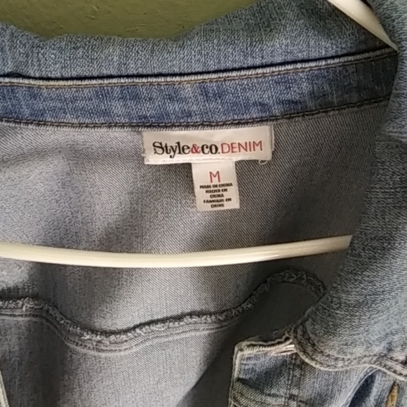 Distressed style jean jacket - Picture 2 of 3